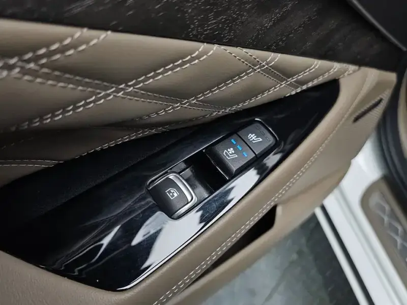 2023 Kia K8 с пробегом 79 355 км