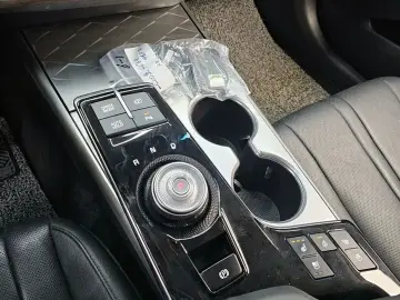 2023 Kia K8 с пробегом 74 058 км
