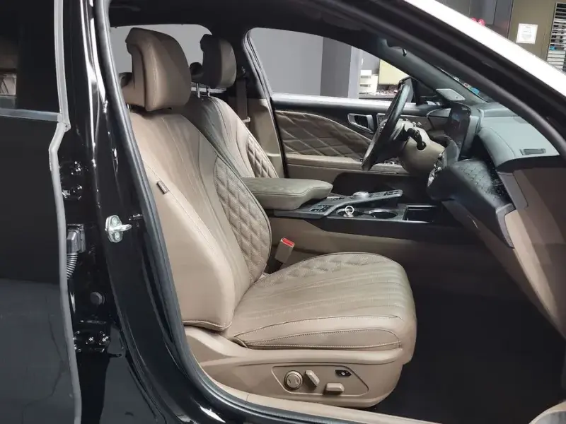2023 Kia K8 с пробегом 65 670 км