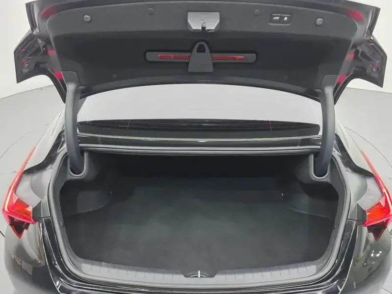 2023 Kia K8 с пробегом 81 607 км