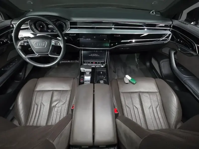 2021 Audi A8 с пробегом 92 522 км