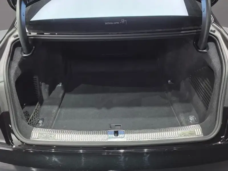 2021 Audi A8 с пробегом 92 522 км