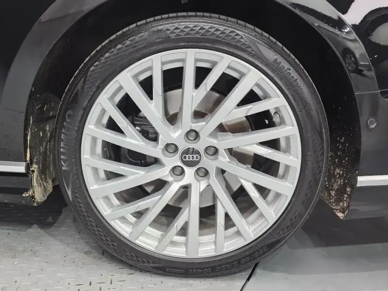 2021 Audi A8 с пробегом 92 522 км