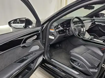 2021 Audi A8 с пробегом 46 618 км
