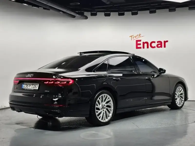 2021 Audi A8 с пробегом 45 311 км