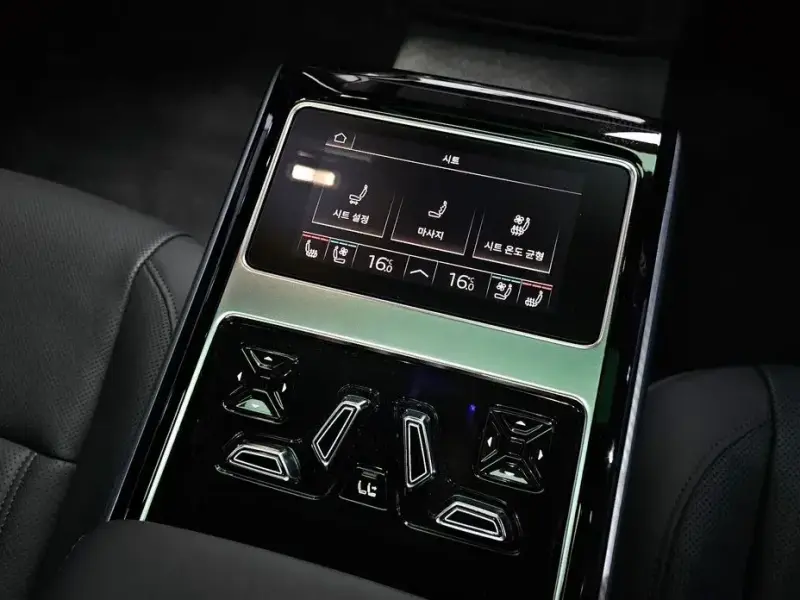 2021 Audi A8 с пробегом 45 311 км