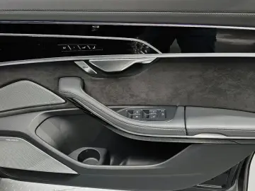 2021 Audi A8 с пробегом 45 311 км