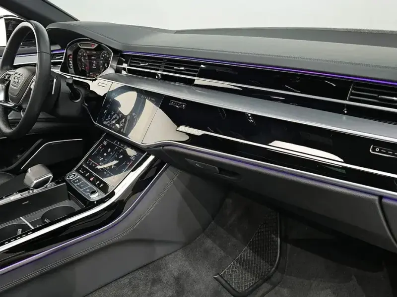 2021 Audi A8 с пробегом 45 311 км