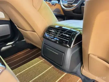 2021 Audi A8 с пробегом 90 717 км