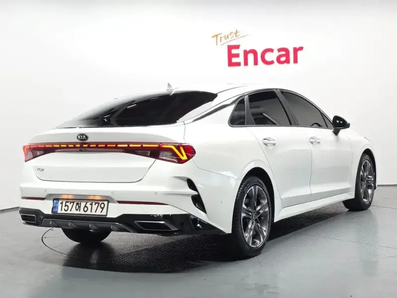 2021 Kia K5 с пробегом 49 902 км