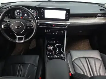 2021 Kia K5 с пробегом 49 902 км