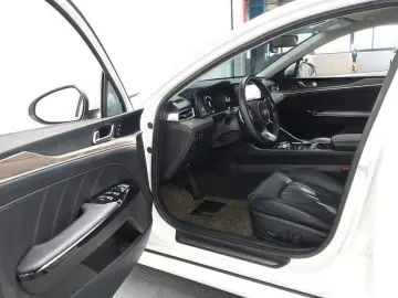 2021 Kia K5 с пробегом 49 902 км