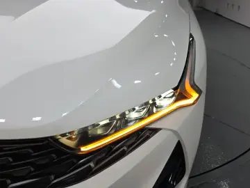2021 Kia K5 с пробегом 49 902 км