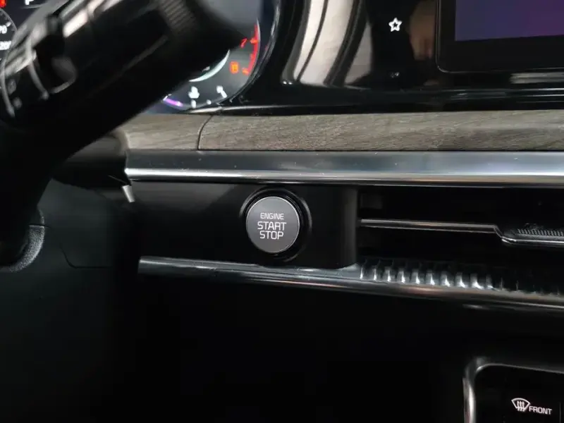 2021 Kia K5 с пробегом 49 902 км