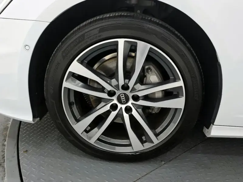 2023 Audi A6 с пробегом 24 714 км