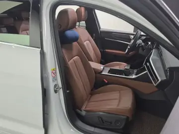 2023 Audi A6 с пробегом 52 651 км