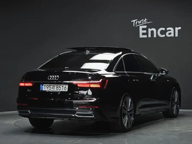 2022 Audi A6 с пробегом 45 078 км