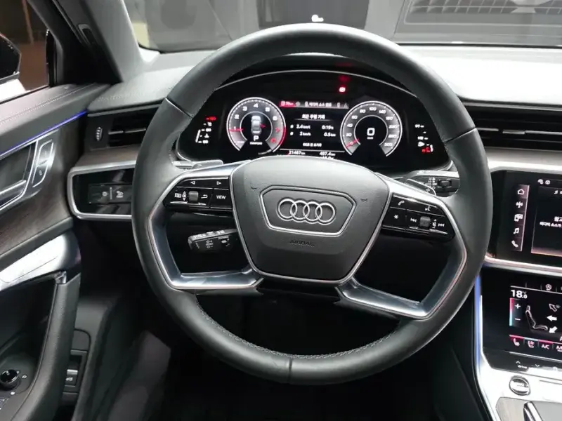 2025 Audi A6 с пробегом 21 467 км