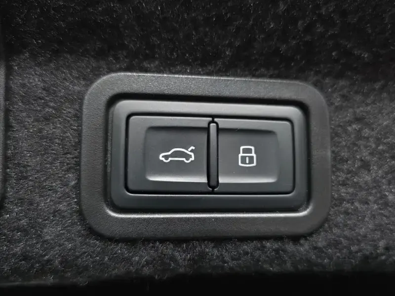 2025 Audi A6 с пробегом 21 467 км