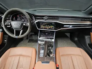 2019 Audi A6 с пробегом 168 790 км
