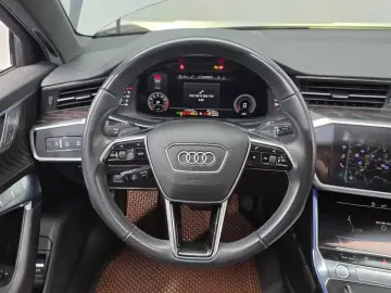 2020 Audi A6 с пробегом 117 919 км