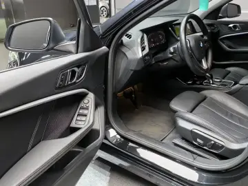 2021 BMW 1 серии с пробегом 43 375 км