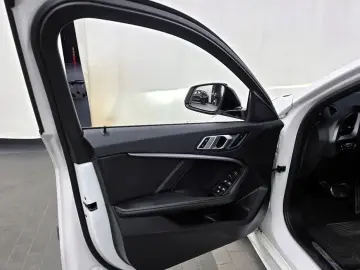 2022 BMW 1 серии с пробегом 44 373 км