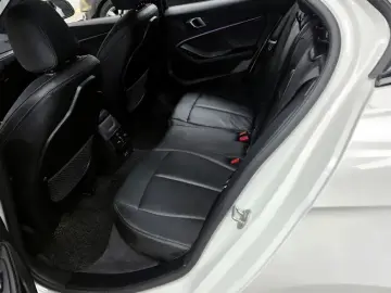 2022 BMW 1 серии с пробегом 44 373 км