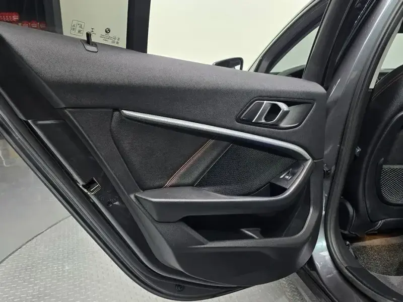 2021 BMW 1 серии с пробегом 104 198 км