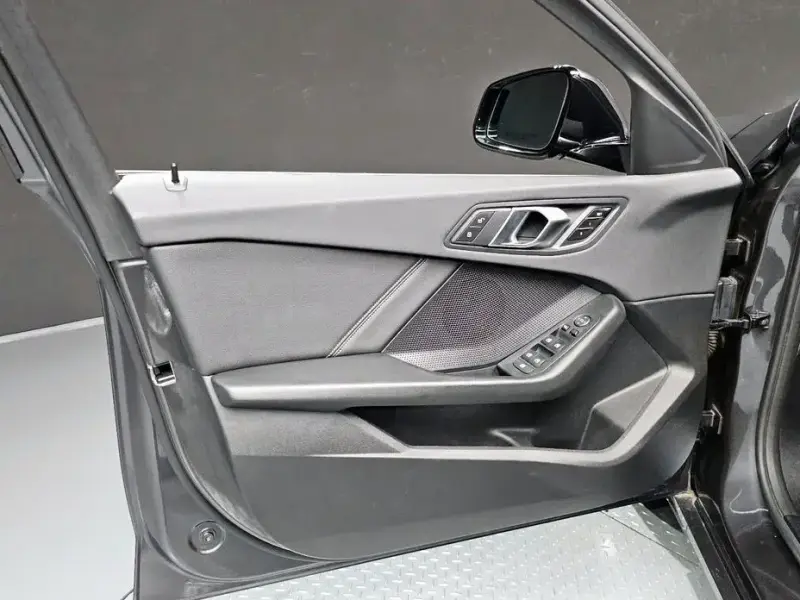 2020 BMW 1 серии с пробегом 84 320 км