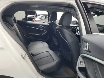 2022 BMW 1 серии с пробегом 58 175 км