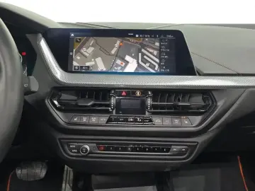 2020 BMW 1 серии с пробегом 83 400 км