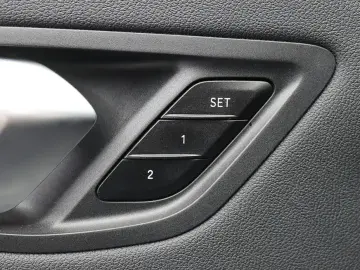 2023 BMW 1 серии с пробегом 54 170 км