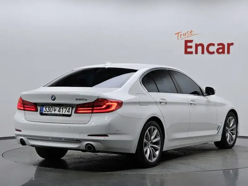 2020 BMW 5 серии с пробегом 56 733 км