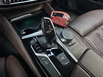 2020 BMW 5 серии с пробегом 56 733 км