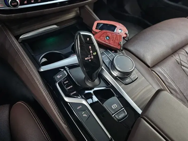 2020 BMW 5 серии с пробегом 56 733 км