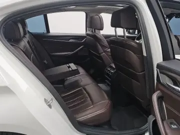 2020 BMW 5 серии с пробегом 56 733 км