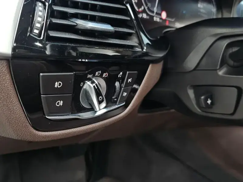 2020 BMW 5 серии с пробегом 56 733 км