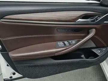 2020 BMW 5 серии с пробегом 56 733 км