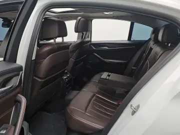 2020 BMW 5 серии с пробегом 56 733 км