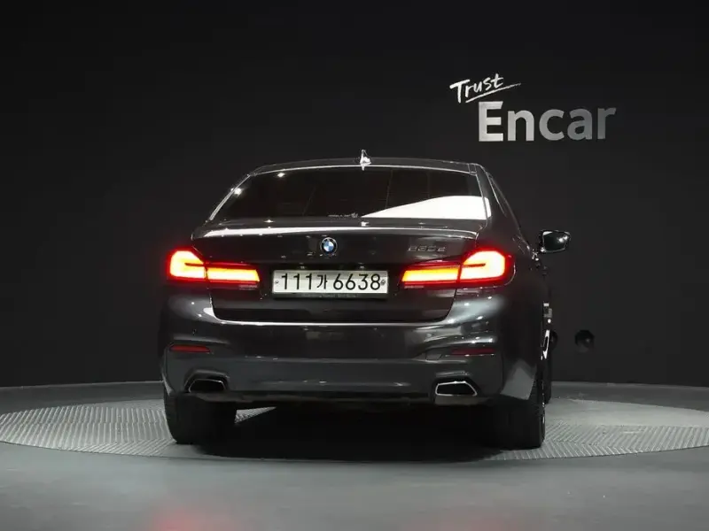 2020 BMW 5 серии с пробегом 102 111 км