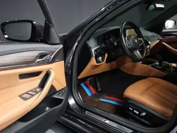 2020 BMW 5 серии с пробегом 102 111 км