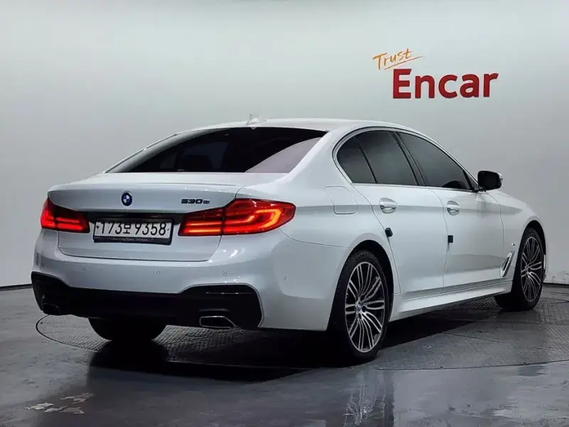 2020 BMW 5 серии с пробегом 48 546 км