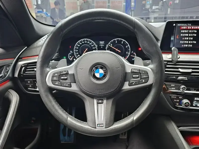 2019 BMW 5 серии с пробегом 99 335 км