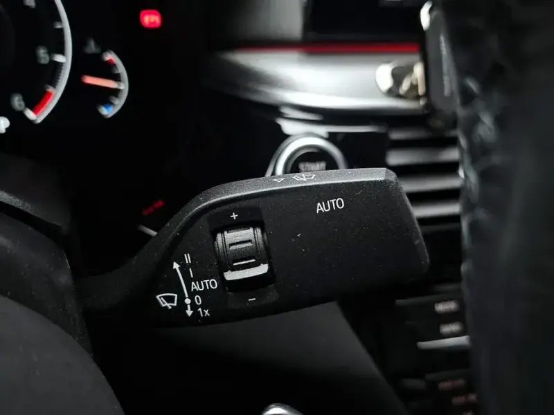 2019 BMW 5 серии с пробегом 99 335 км