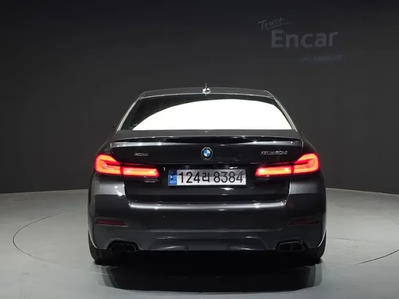 2021 BMW 5 серии с пробегом 105 101 км