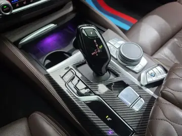 2021 BMW 5 серии с пробегом 105 101 км