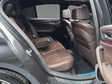 2021 BMW 5 серии с пробегом 105 101 км