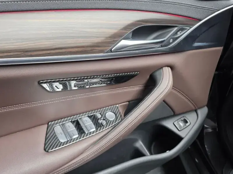 2021 BMW 5 серии с пробегом 105 101 км