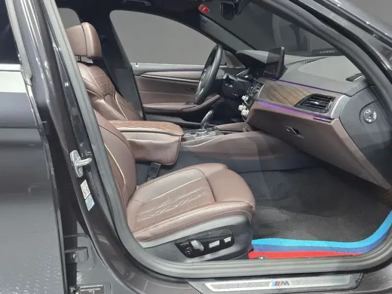 2021 BMW 5 серии с пробегом 105 101 км